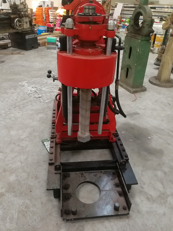 GK-180液壓地質(zhì)勘探鉆機