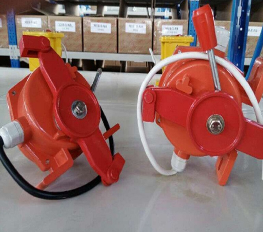 XLSS-J-IۉmpK_(ki)P(gun)